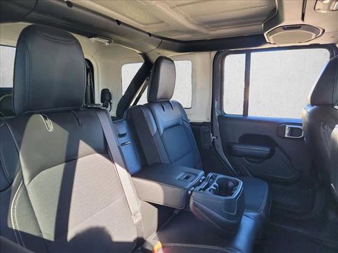 Used 2020 Jeep Wrangler Unlimited Sport image 16