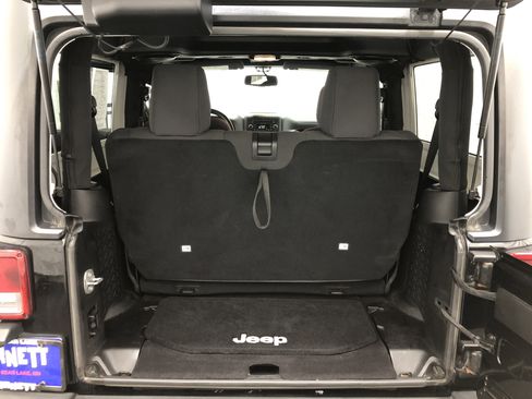 Used 2013 Jeep Wrangler Sport image 8