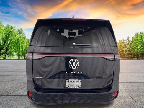 New 2025 Volkswagen ID. Buzz Pro S image 5