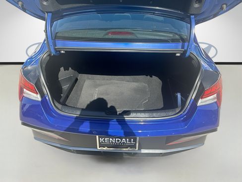 Used 2024 Hyundai Elantra SEL w/ Convenience Package FWD image 23
