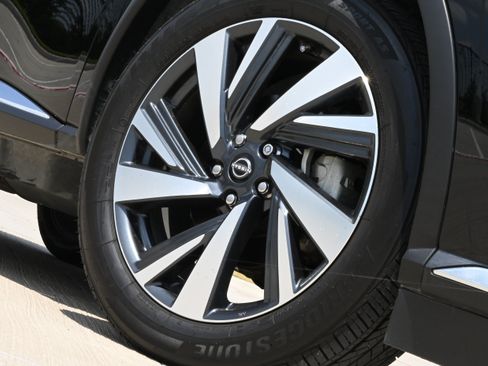 Used 2024 Nissan Murano SL AWD/4WD image 11