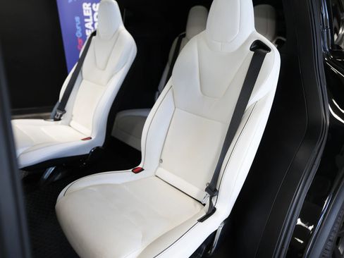 Used 2022 Tesla Model X Plaid AWD/4WD image 46