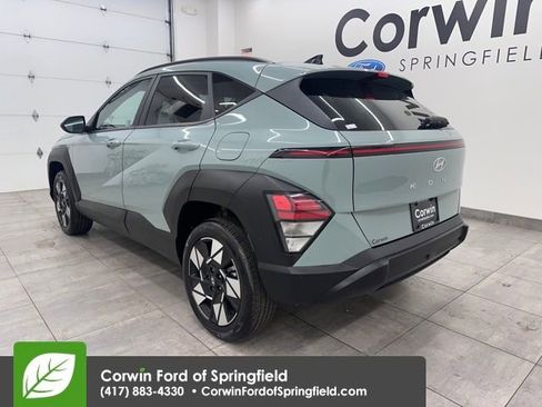 Used 2025 Hyundai Kona SEL image 3