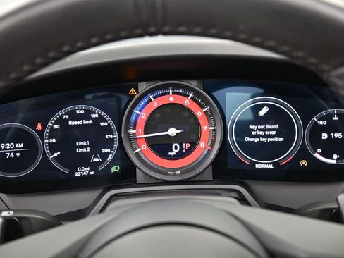 Used 2020 Porsche 911 Carrera 4S image 11