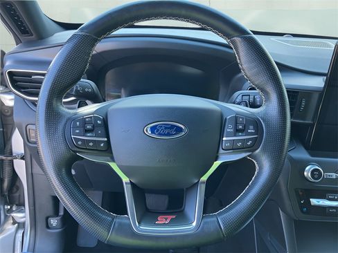 Used 2020 Ford Explorer ST w/ ST High-Performance Pack image 11