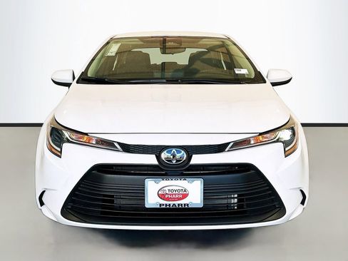New 2026 Toyota Corolla LE image 2