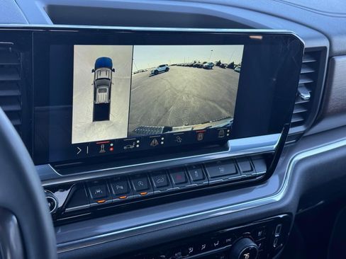 Used 2024 Chevrolet Silverado 1500 High Country w/ High Country Premium Package image 16