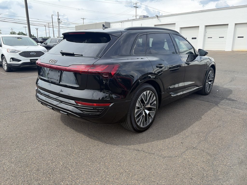 Used 2024 Audi Q8 e-tron Premium Plus w/ Prestige Package AWD/4WD image 5