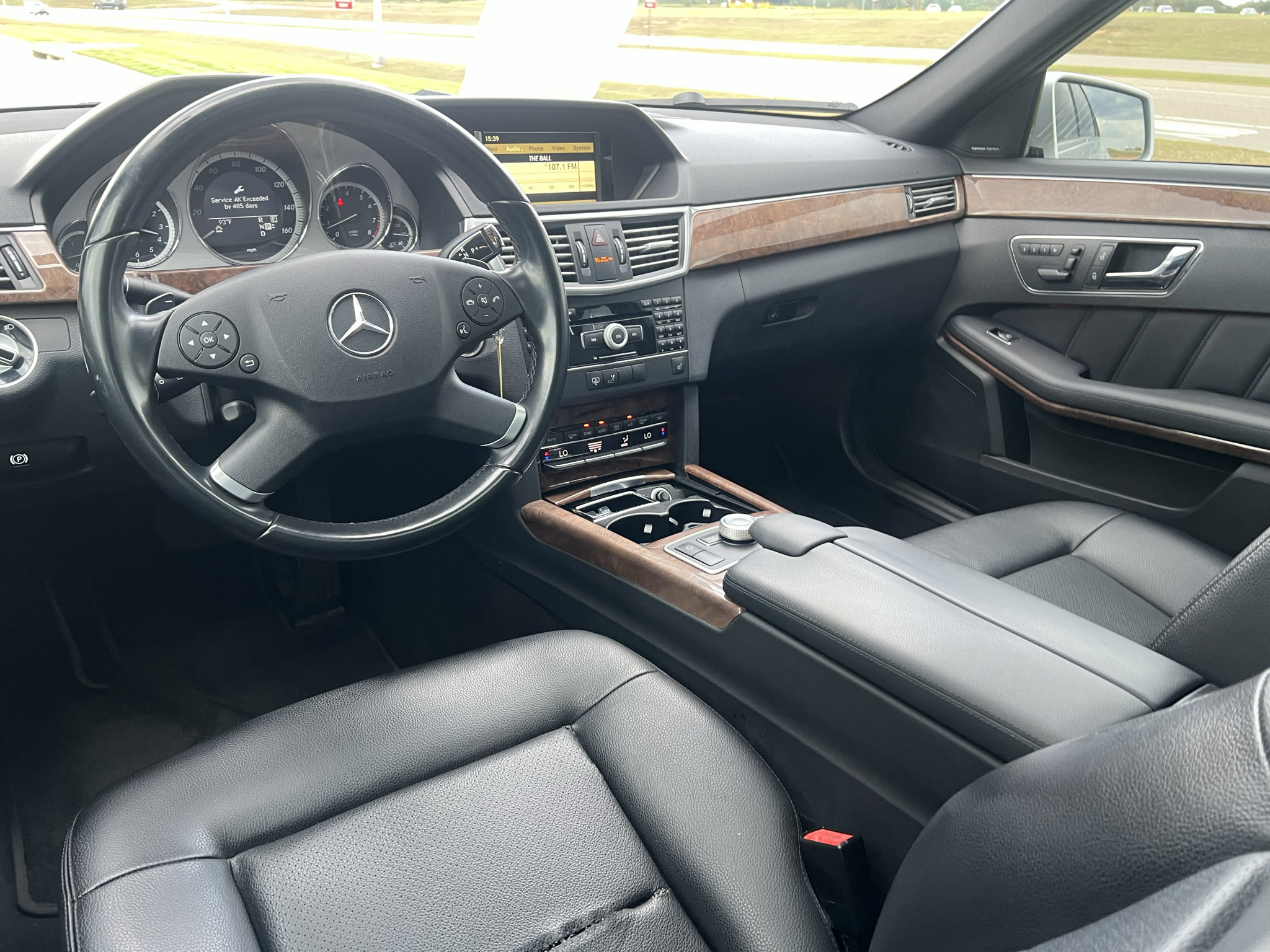 Used 2011 Mercedes-Benz E 350 Sedan image 16