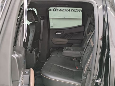 Used 2023 GMC Canyon Denali AWD/4WD image 38
