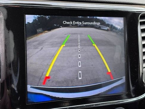 Used 2021 Jeep Grand Cherokee Limited image 6