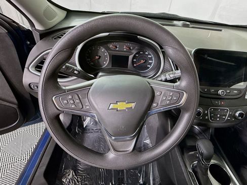 Used 2024 Chevrolet Malibu LT FWD image 18