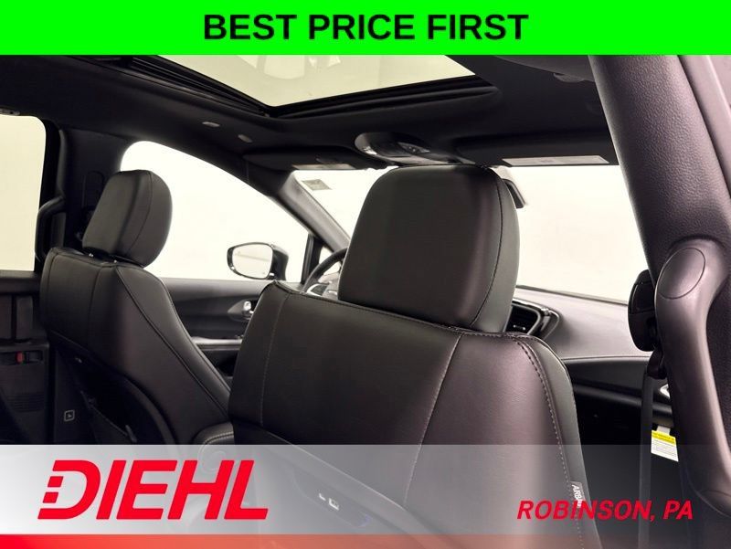 New 2027 Chrysler Pacifica Select w/ Family Tech Group FWD image 14