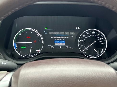 Used 2023 Toyota Sienna Platinum image 29