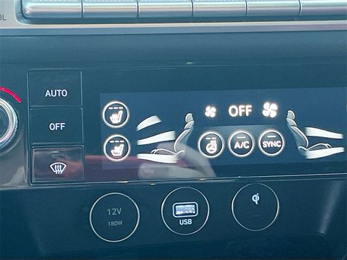 Used 2024 Genesis G70 3.3T Advanced image 21