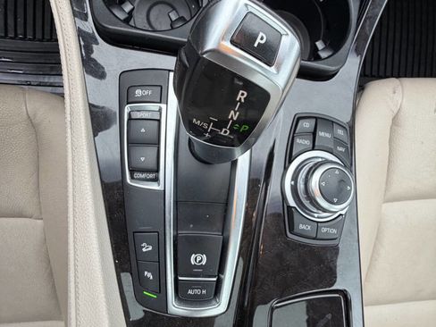 Used 2012 BMW 528i xDrive Sedan AWD/4WD image 39