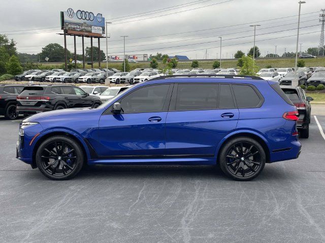Used 2023 BMW X7 M60i w/ Executive Package AWD/4WD image 4