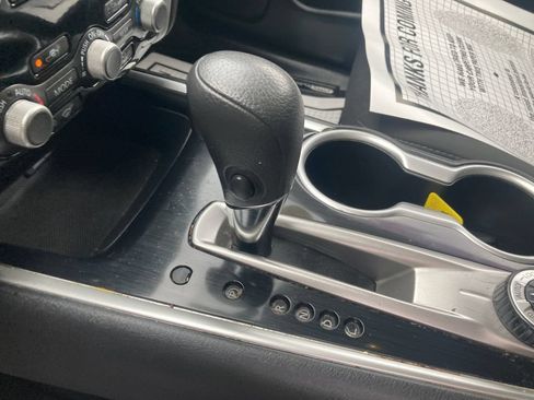 Used 2019 Nissan Pathfinder S AWD/4WD image 31