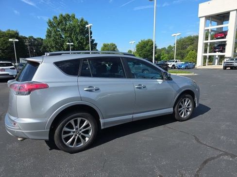 Used 2018 Toyota RAV4 Platinum AWD/4WD image 7