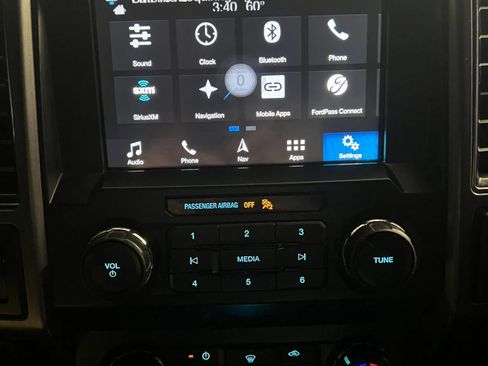 Used 2019 Ford F150 XLT w/ Equipment Group 302A Luxury AWD/4WD image 17