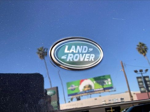 Used 2024 Land Rover Defender 110 S image 9