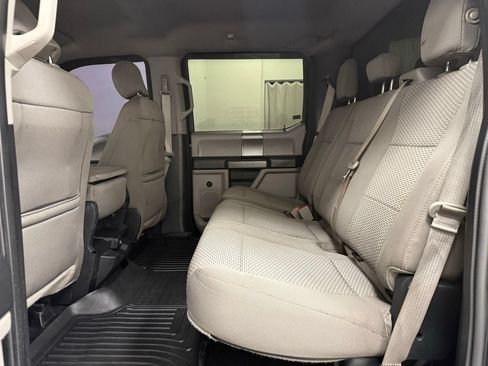 Used 2018 Ford F150 XLT w/ Equipment Group 301A Mid AWD/4WD image 13