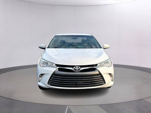 Used 2017 Toyota Camry LE FWD image 10