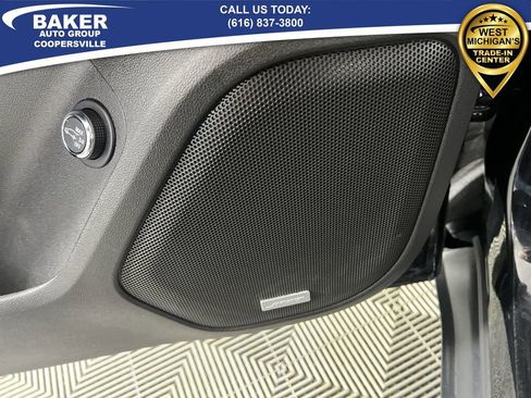 Certified 2023 GMC Acadia Denali w/ Denali Ultimate Package image 25