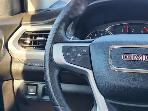 Used 2023 GMC Acadia SLE w/ Driver Convenience Package image 28