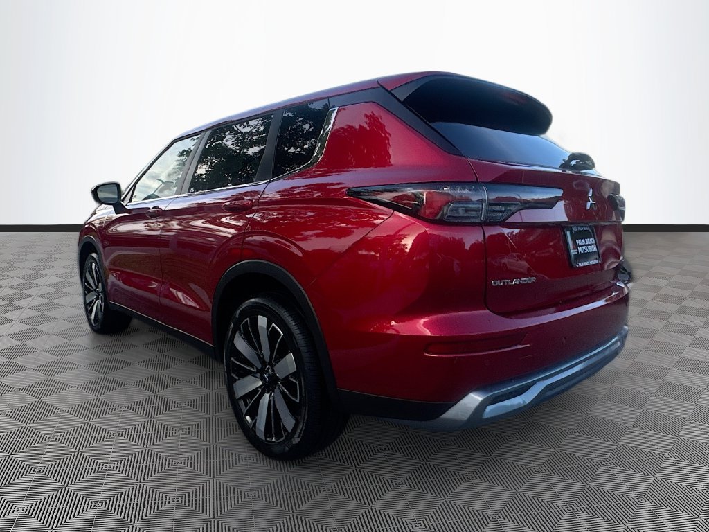 Used 2025 Mitsubishi Outlander SE FWD image 7