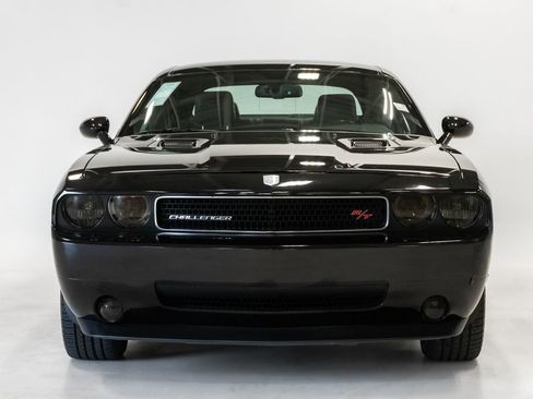 Used 2009 Dodge Challenger R/T RWD image 5