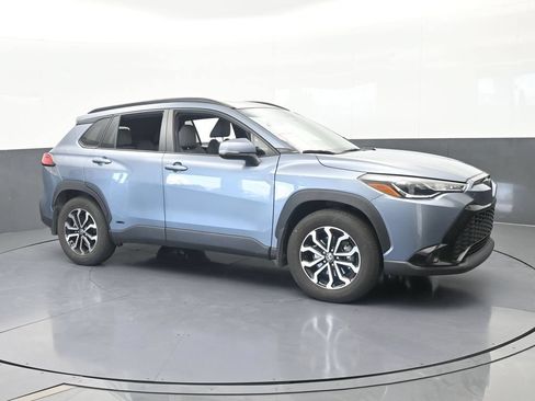 Used 2024 Toyota Corolla Cross AWD Hybrid image 8