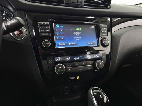 Used 2018 Nissan Rogue Sport SV w/ SV Technology Package AWD/4WD image 20