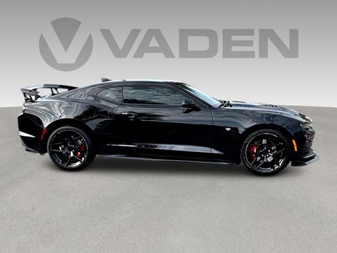 Used 2022 Chevrolet Camaro SS image 23
