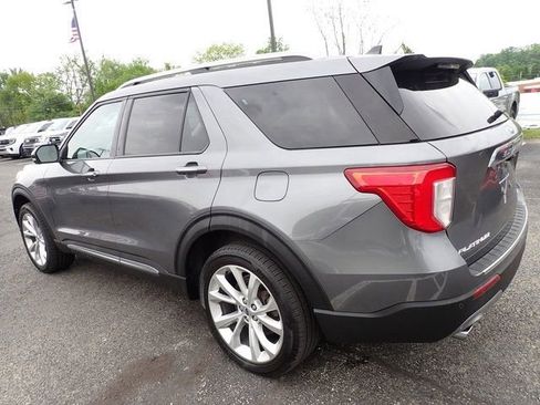 Used 2022 Ford Explorer Platinum w/ Technology Package AWD/4WD image 4