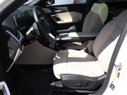 Certified 2024 BMW X2 xDrive28i w/ Premium Package image 17