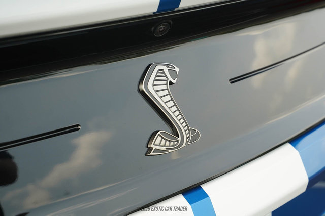 Used 2021 Ford Mustang Shelby GT500 w/ Carbon Fiber Track Pack RWD image 76