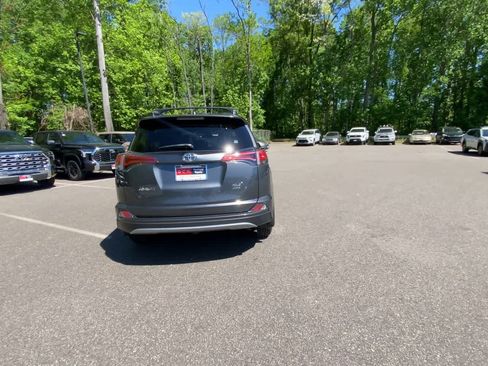 Used 2018 Toyota RAV4 XLE w/ Plus Extra Value Package AWD/4WD image 7