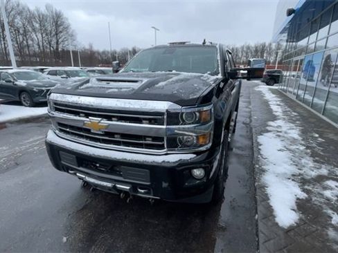 Certified 2019 Chevrolet Silverado 2500 High Country w/ Duramax Plus Package image 7