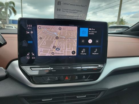 Used 2022 Volkswagen ID.4 Pro S image 27