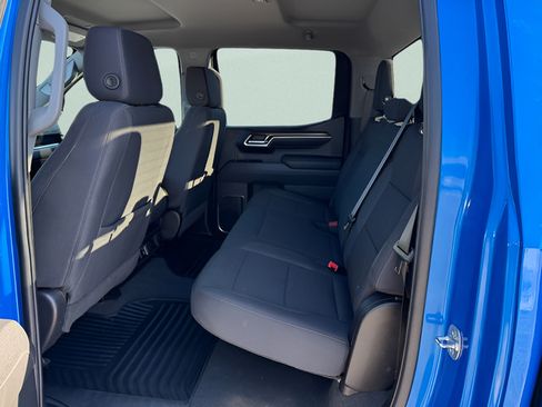 Used 2025 Chevrolet Silverado 1500 LT AWD/4WD image 5