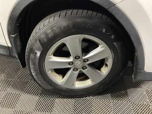 Used 2013 Toyota RAV4 XLE AWD/4WD image 38