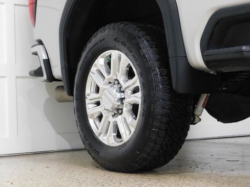 Used 2022 GMC Sierra 3500 Denali w/ Technology Package image 7