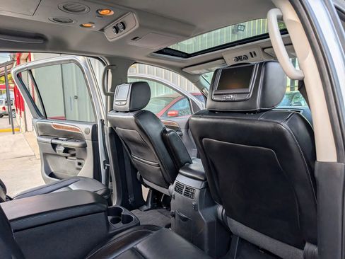 Used 2013 Nissan Armada Platinum AWD/4WD image 10