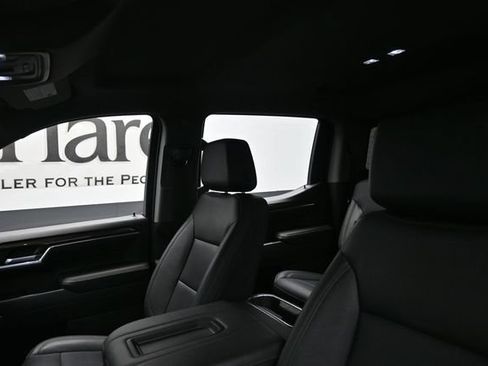 Used 2022 Chevrolet Silverado 1500 LT Trail Boss w/ Convenience Package II AWD/4WD image 18