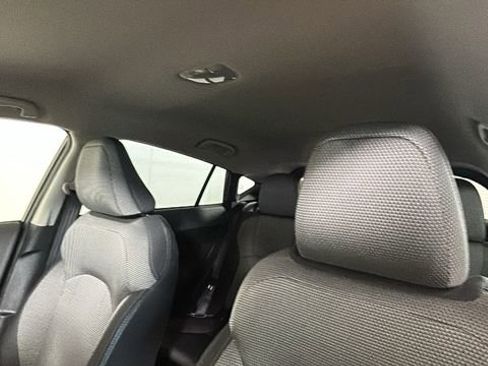 Used 2024 Subaru Crosstrek 2.0i Premium AWD/4WD image 13