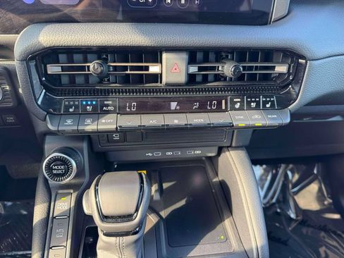 Used 2025 Toyota Land Cruiser w/ Premium Package AWD/4WD image 32