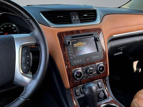 Used 2013 Chevrolet Traverse LTZ FWD image 11