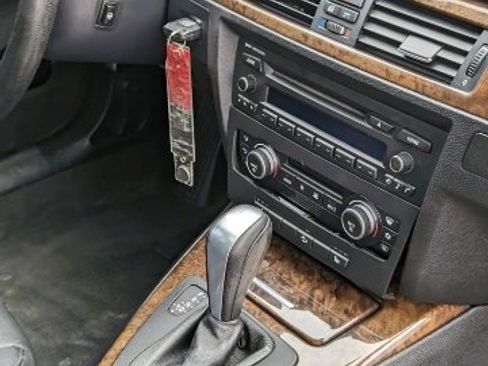 Used 2009 BMW 328i xDrive Sedan image 19