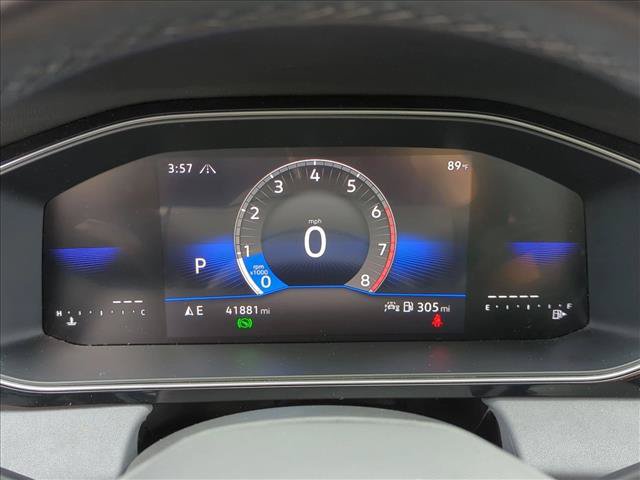 Used 2025 Volkswagen Jetta SE FWD image 11